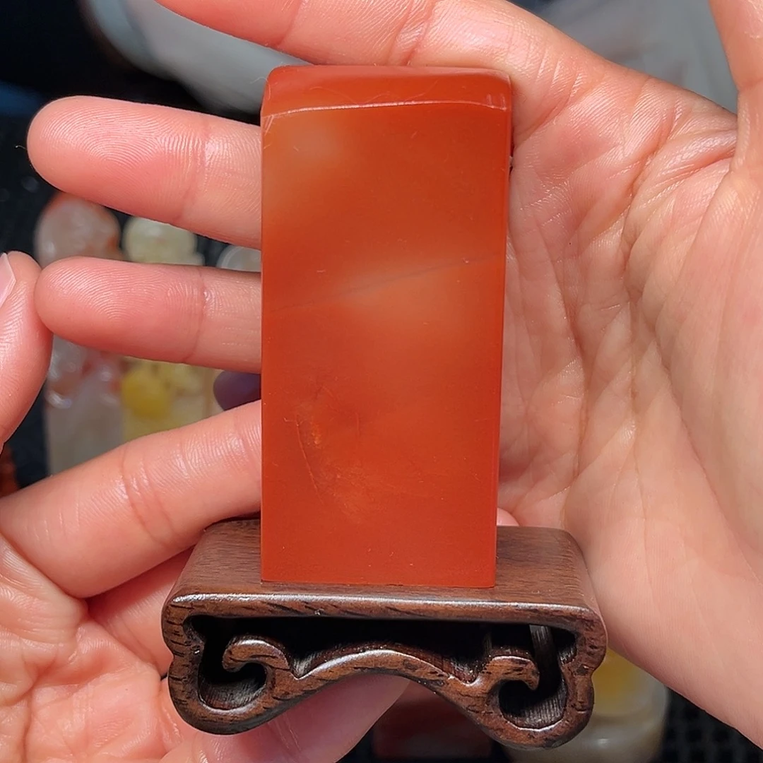 寿山石印石这种现象很明显了