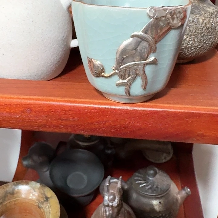 主人杯一个，瓷。。品茗杯