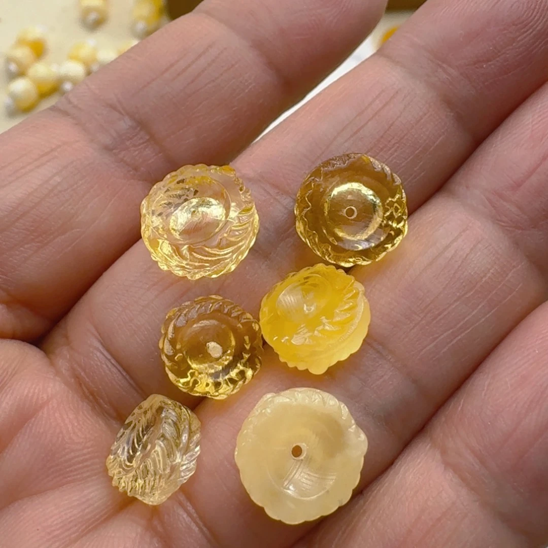 未镶嵌蜜蜡裸石1.67克