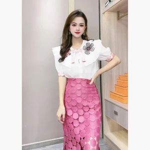 芙娜妮国内设计师时尚品牌气质秋季新款设计感女装F2220985A