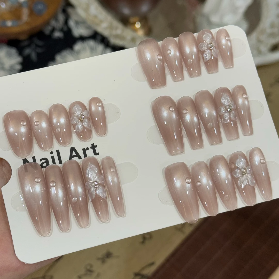 【奶霜】——财财穿戴甲