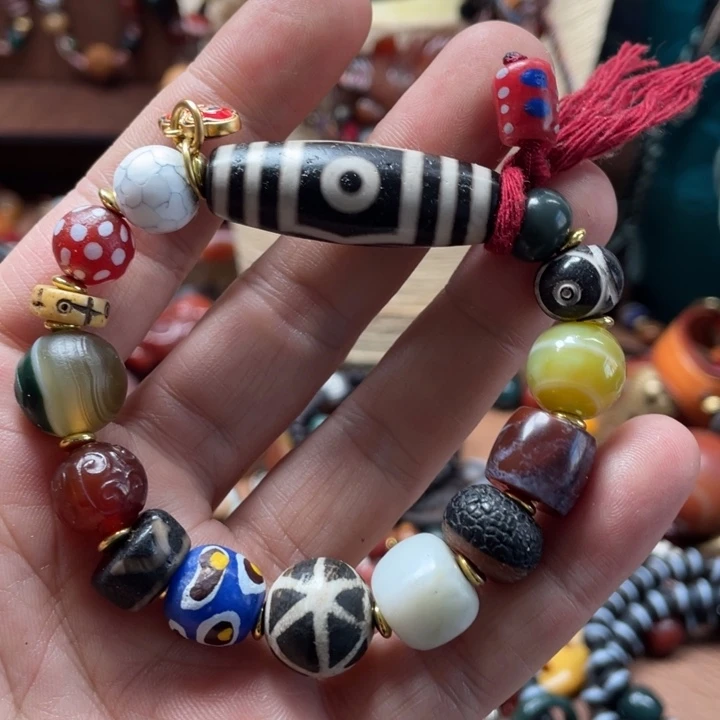 玛瑙/玉髓颈饰未镶嵌