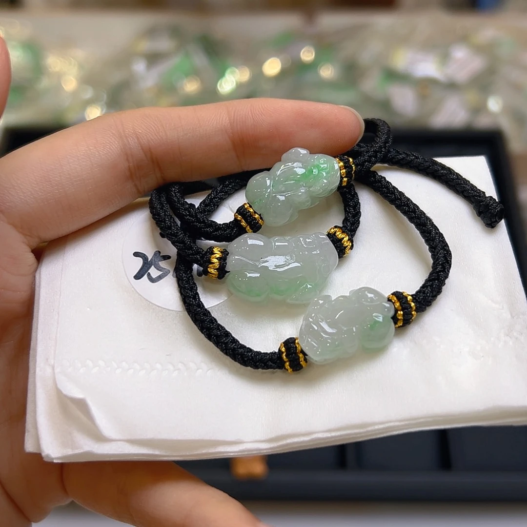 翡翠未镶嵌吊坠(不含链)多样性发一件