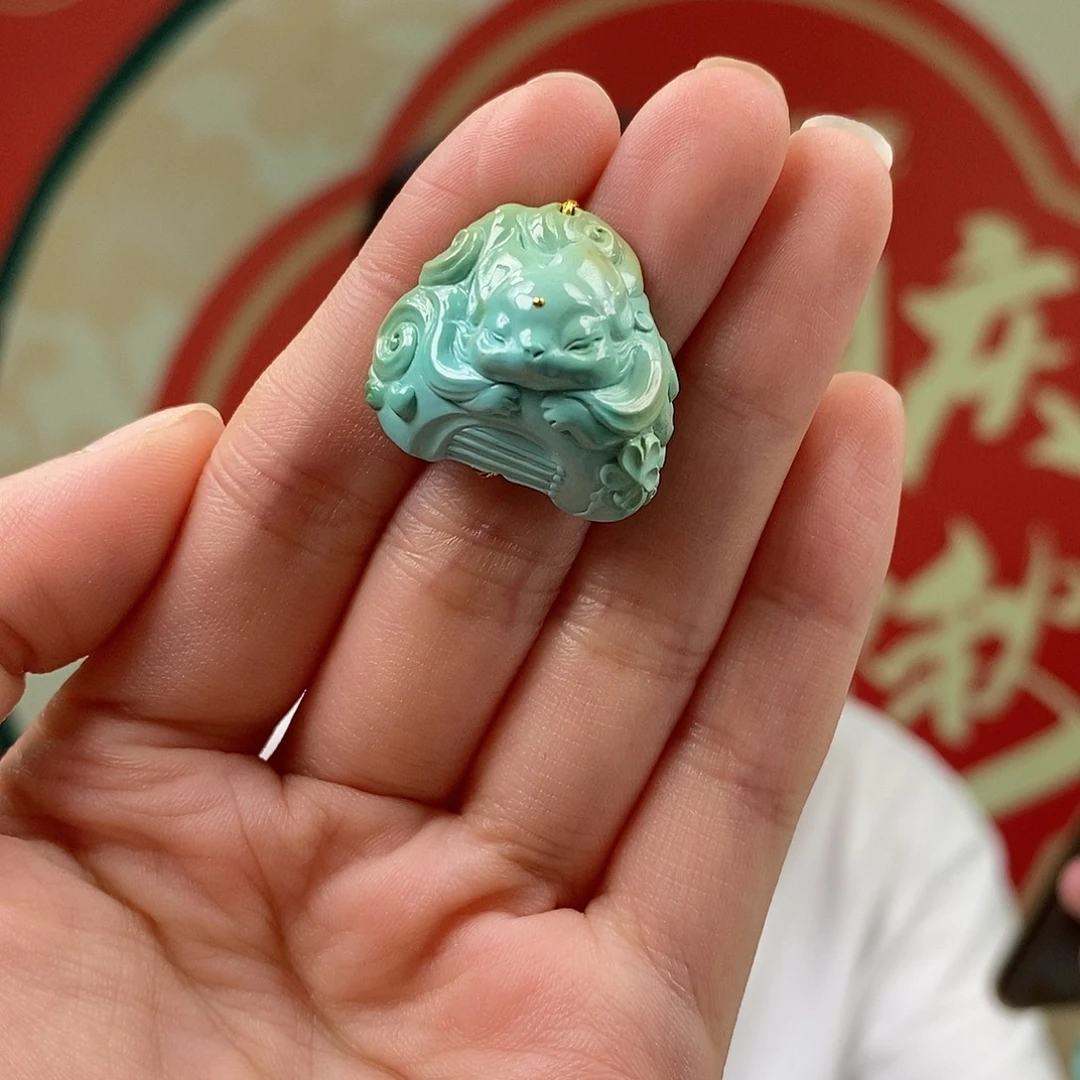 绿松石未镶嵌珠宝奇石