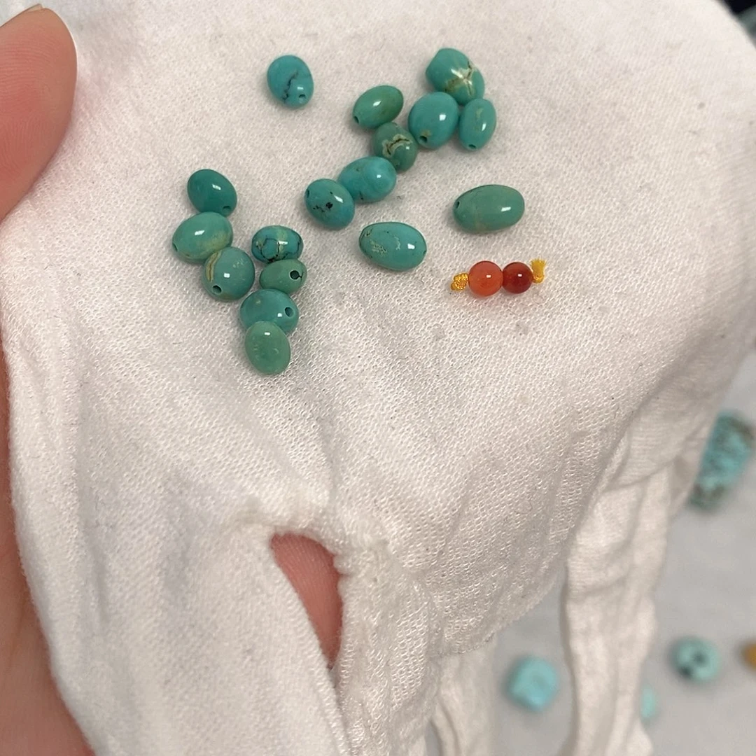 南红玛瑙未镶嵌珠宝奇石