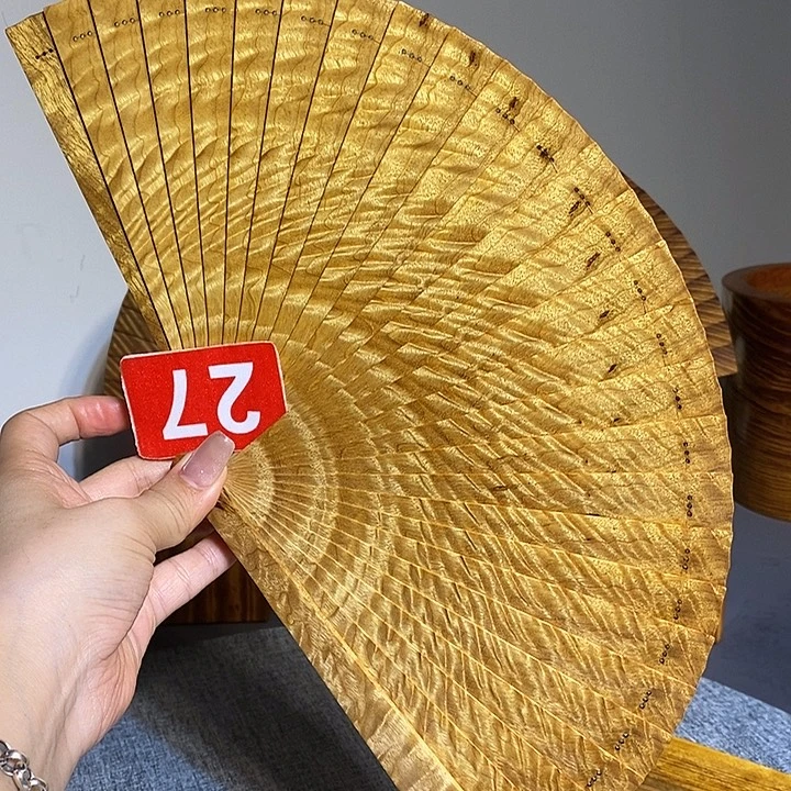 泠***）金丝楠金丝楠木扇子