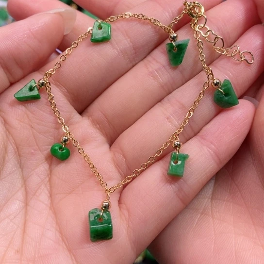 颈饰未镶嵌翡翠吊坠