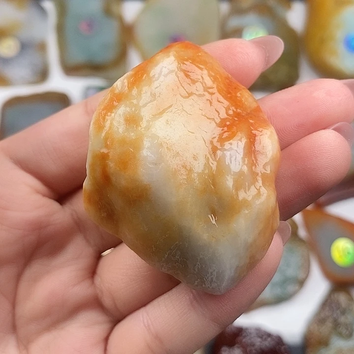 颈饰未镶嵌翡翠天然