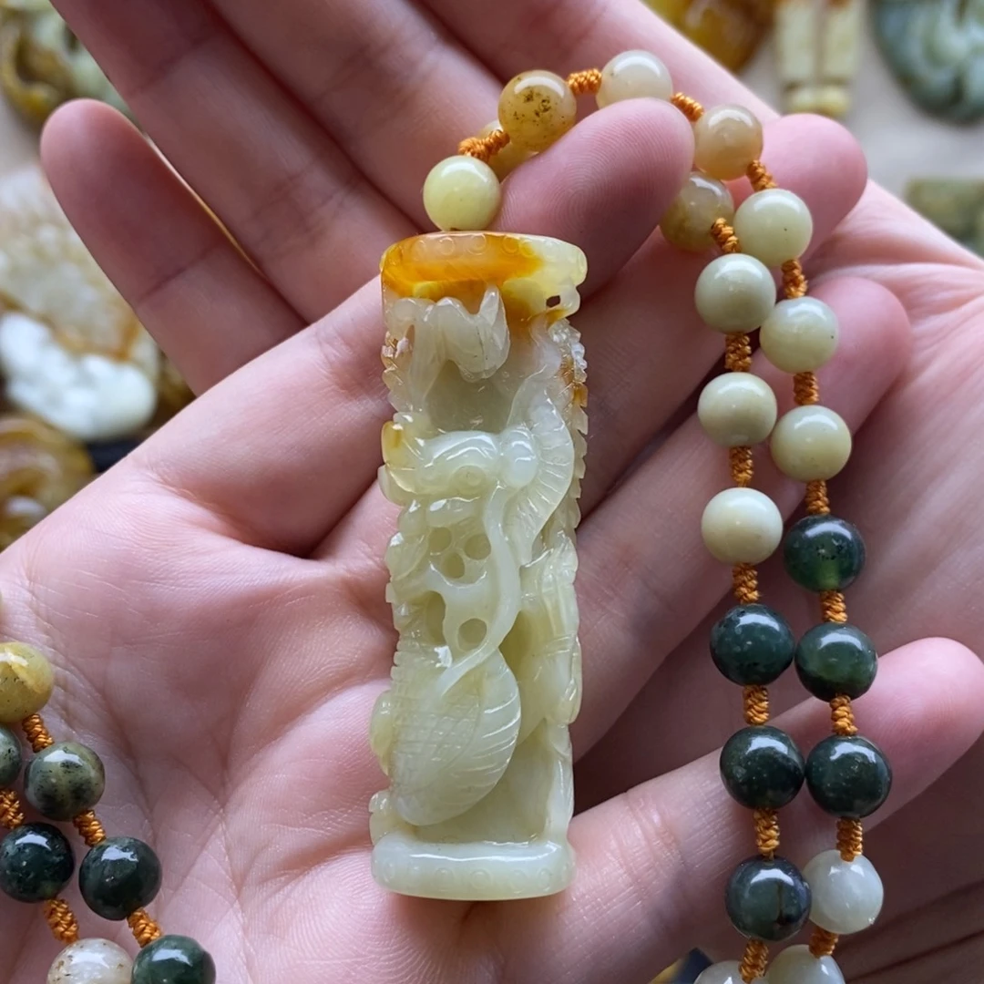 【闪购商品】岫玉颈饰未镶嵌龙柱