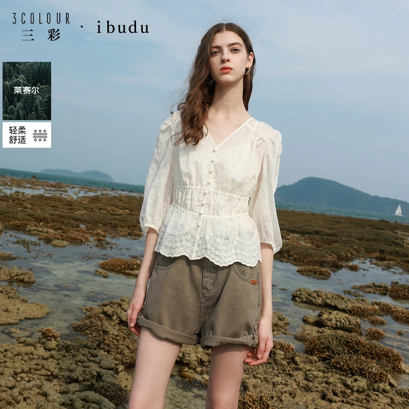 三彩ibudu2025夏季新款七分袖V领莱赛尔绣花衬衣收腰小衫上衣女