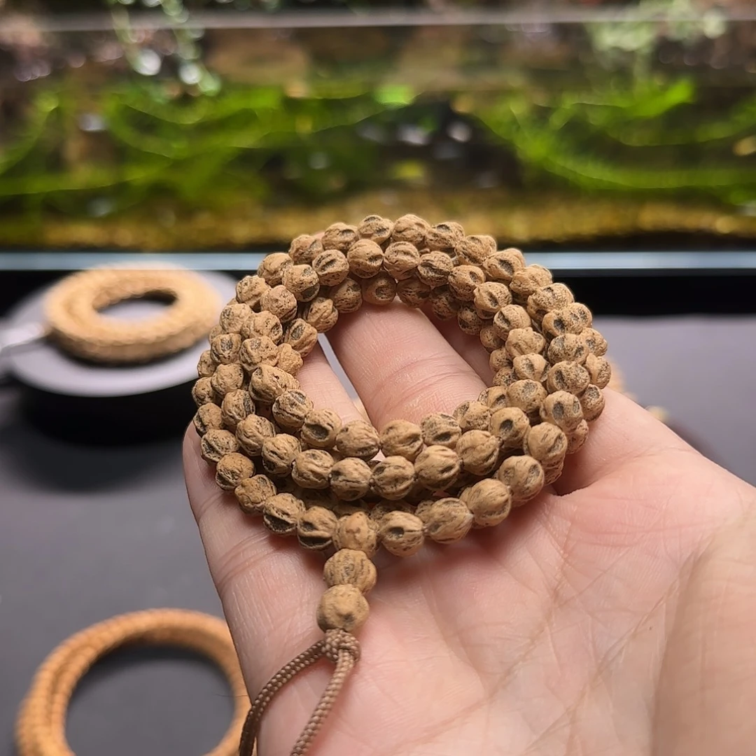 阿***鱼柏香籽/百香籽吊坠