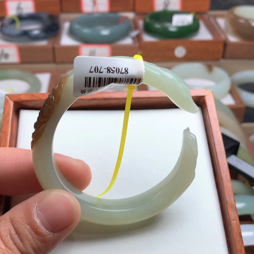 【闪购商品】和田玉手镯未镶嵌