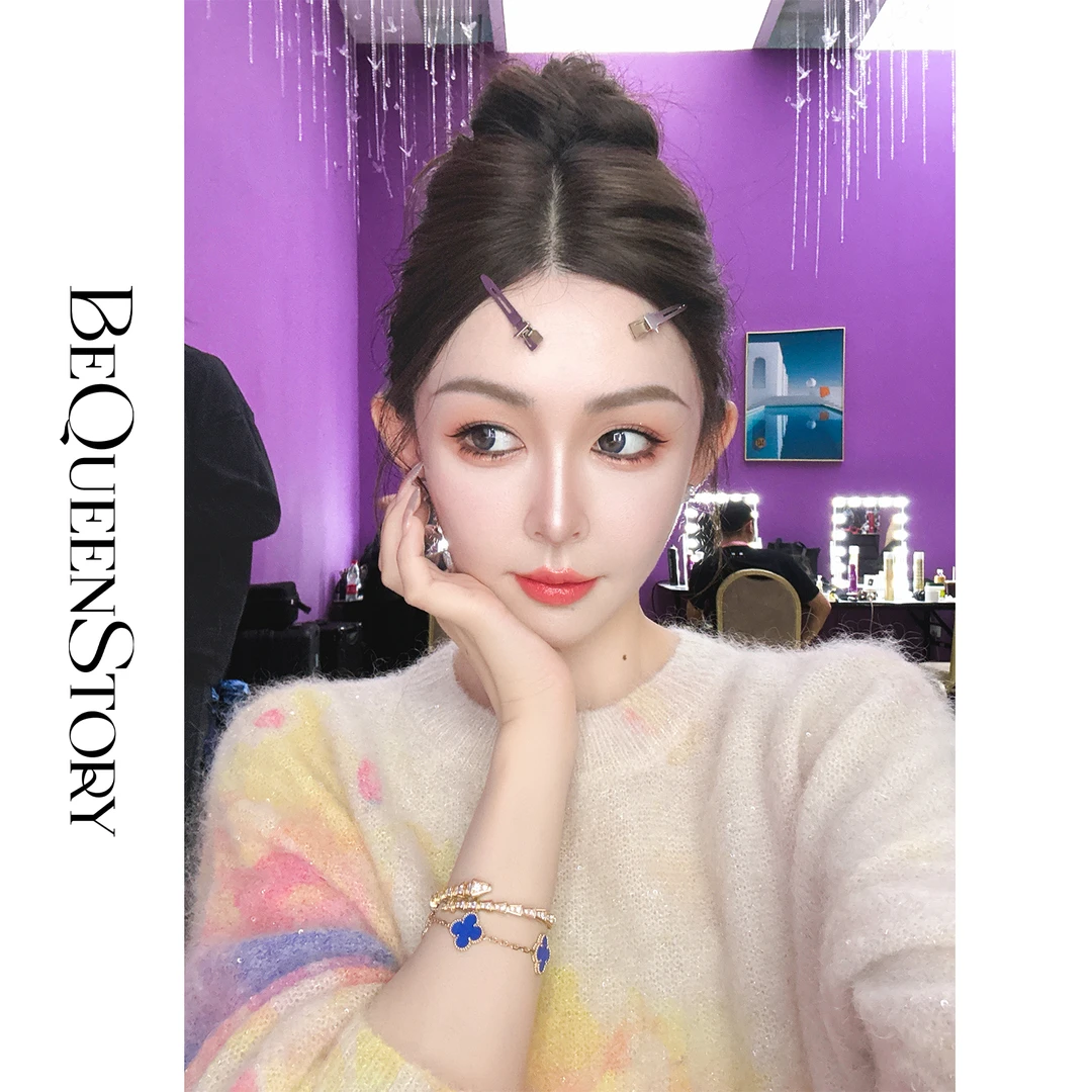 余潇潇【星云遐想】时尚精致印花羊毛马海毛混纺圆领宽松早秋毛衫