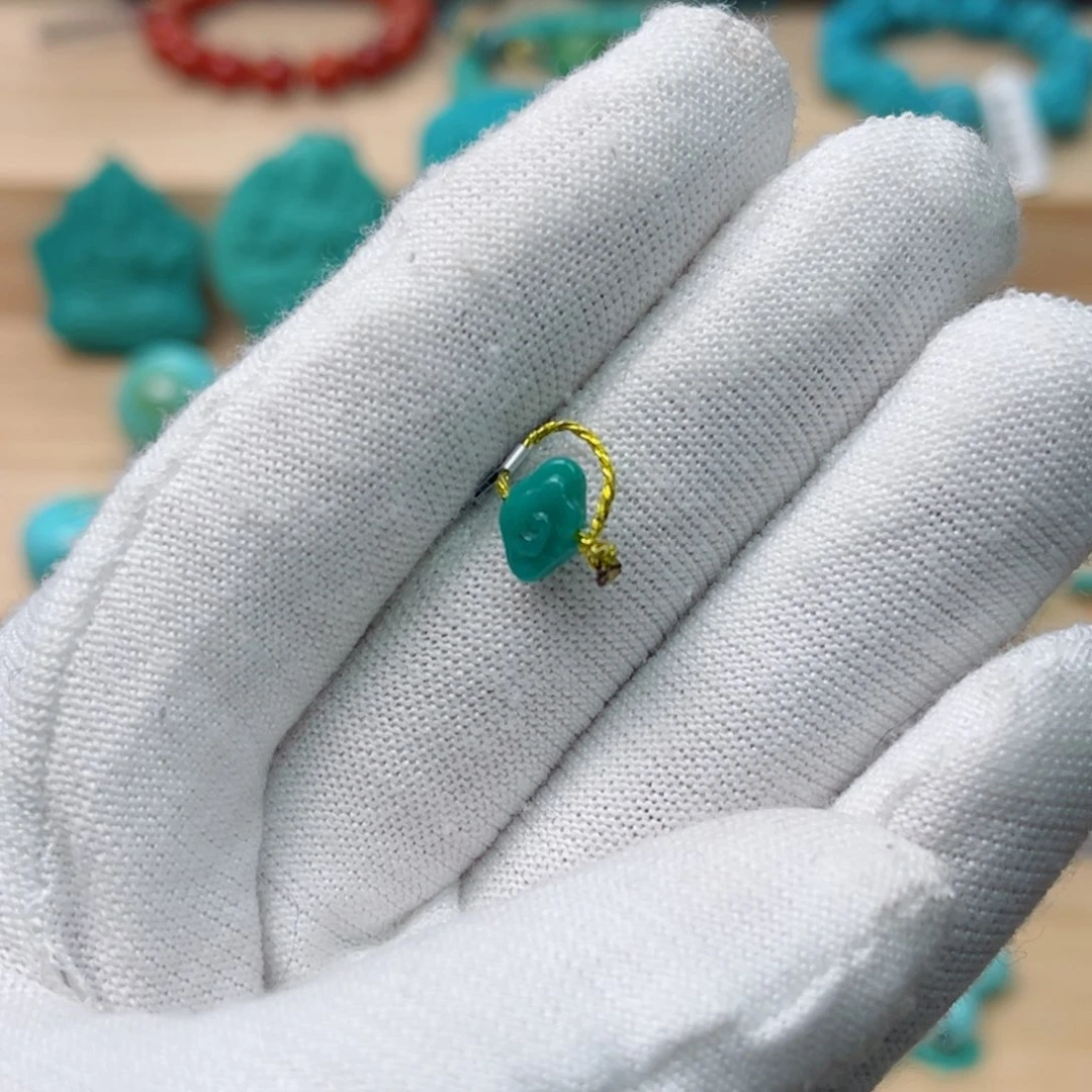 未镶嵌绿松石珠宝奇石