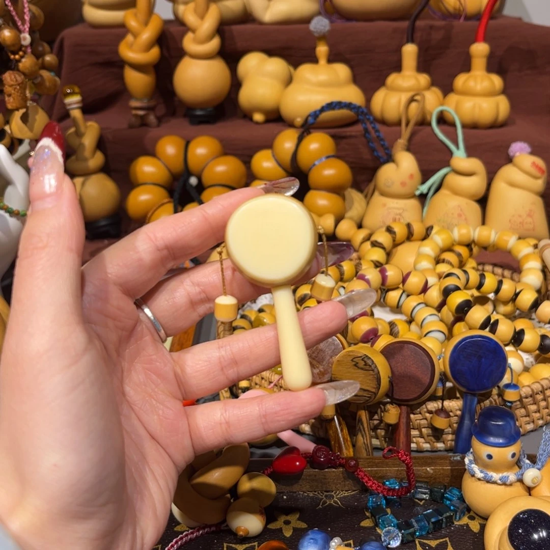 ?**喜骨料镶口拨浪鼓一个