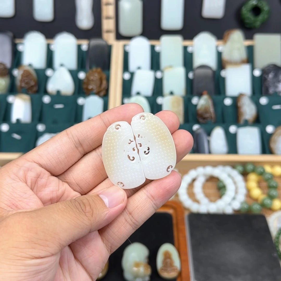 和田玉挂件未镶嵌