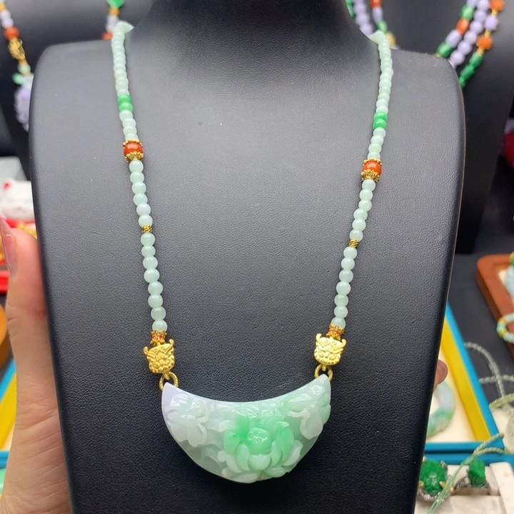 颈饰未镶嵌翡翠翡翠弯弯