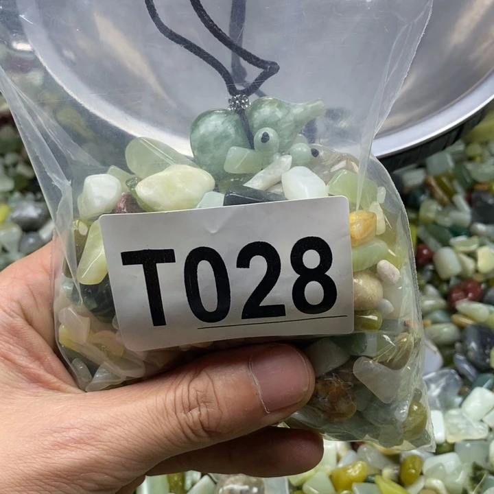 蛇纹石玉未镶嵌鱼缸石