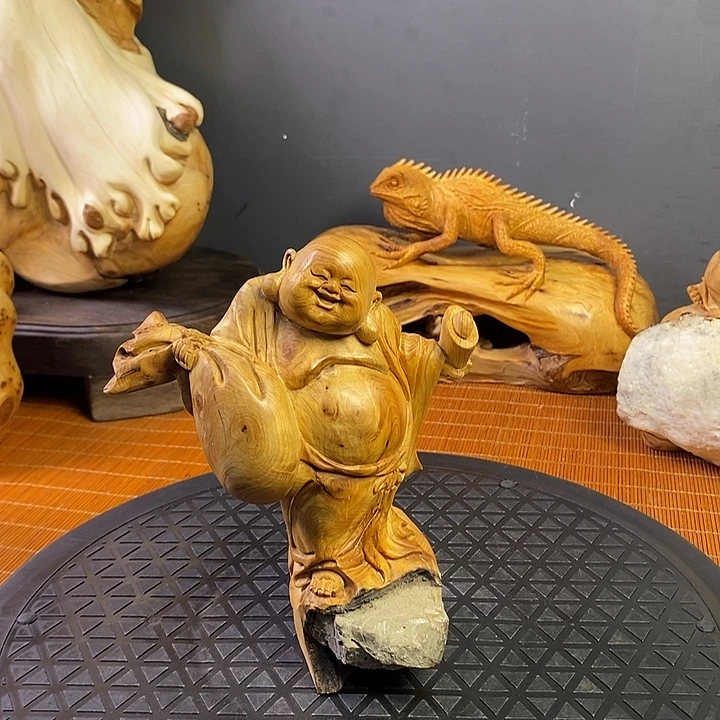 柏木（崖柏）弥勒摆件