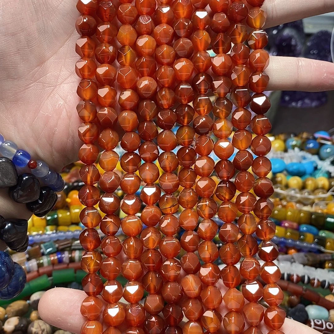 石英质玉未镶嵌，红玛瑙万切菱形珠10mm，