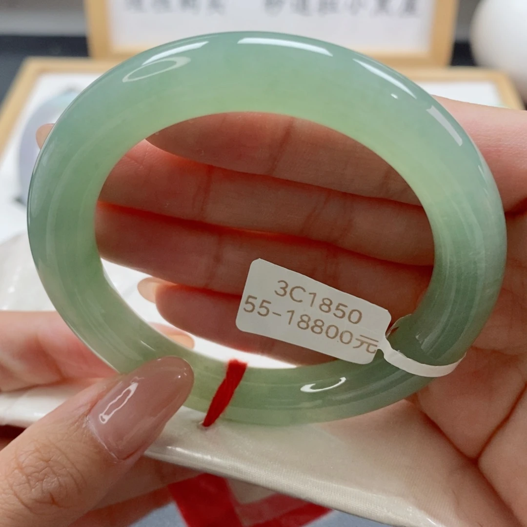 未镶嵌手镯翡翠天然A货翡翠手镯