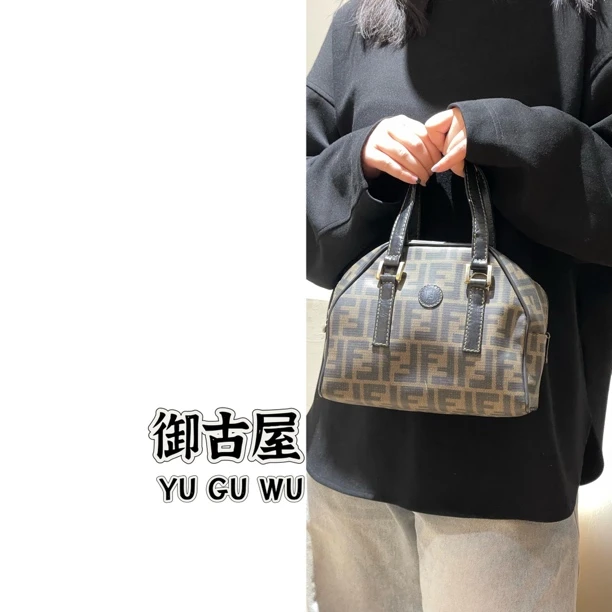 95新 FENDI/芬迪 杭御古屋/82078/老花保龄球手提包