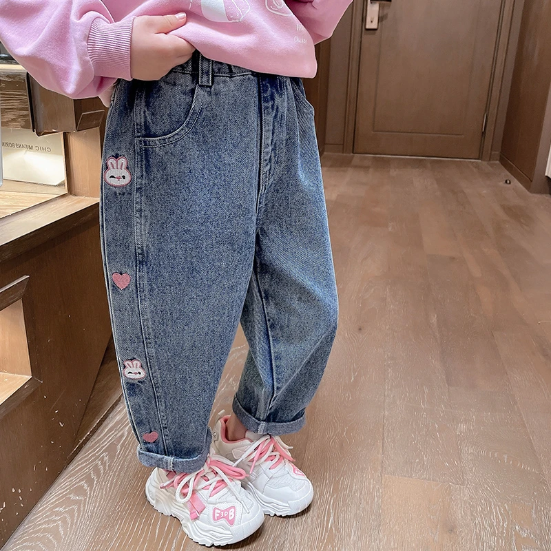 女童爱心兔牛仔裤春秋款2025新款儿童外穿老爹裤宝宝春季萝卜裤子