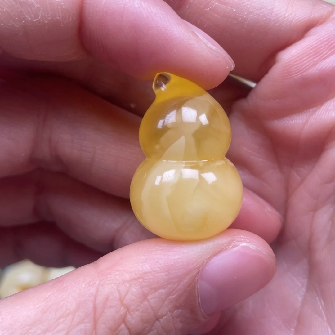 未镶嵌琥珀裸石蜜蜡