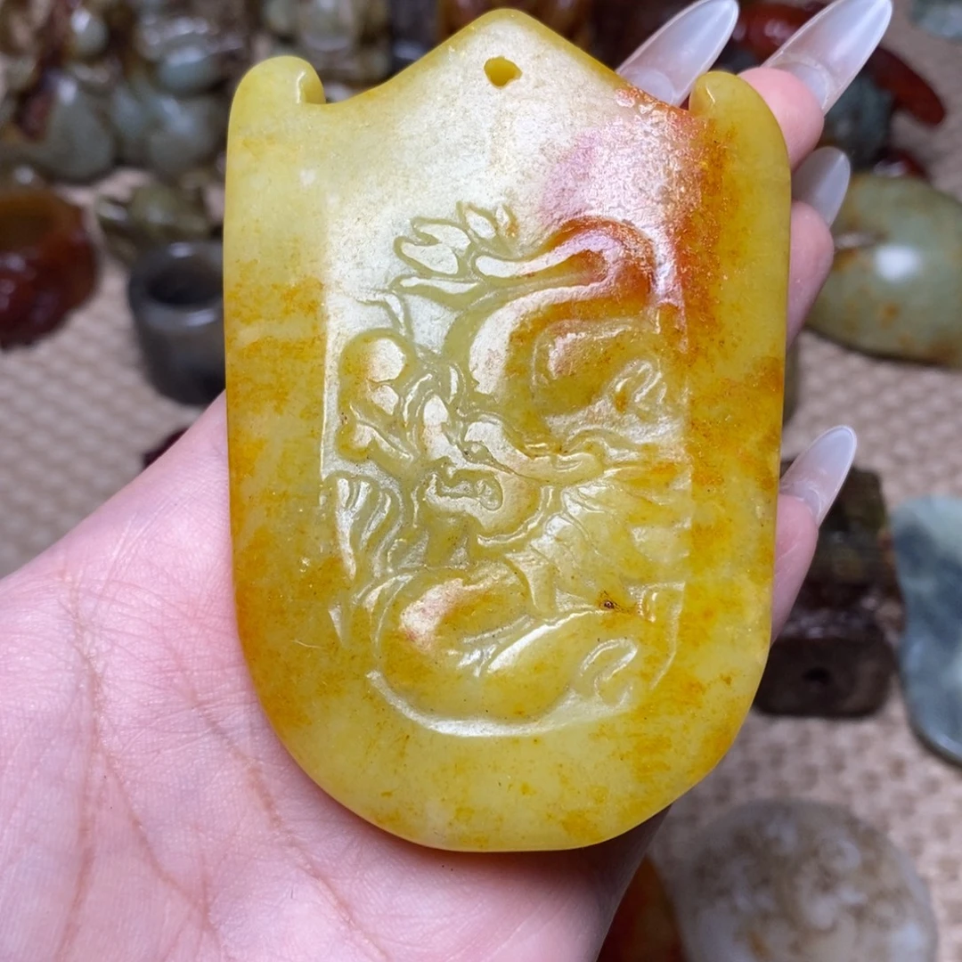 未镶嵌蛇纹石玉颈饰