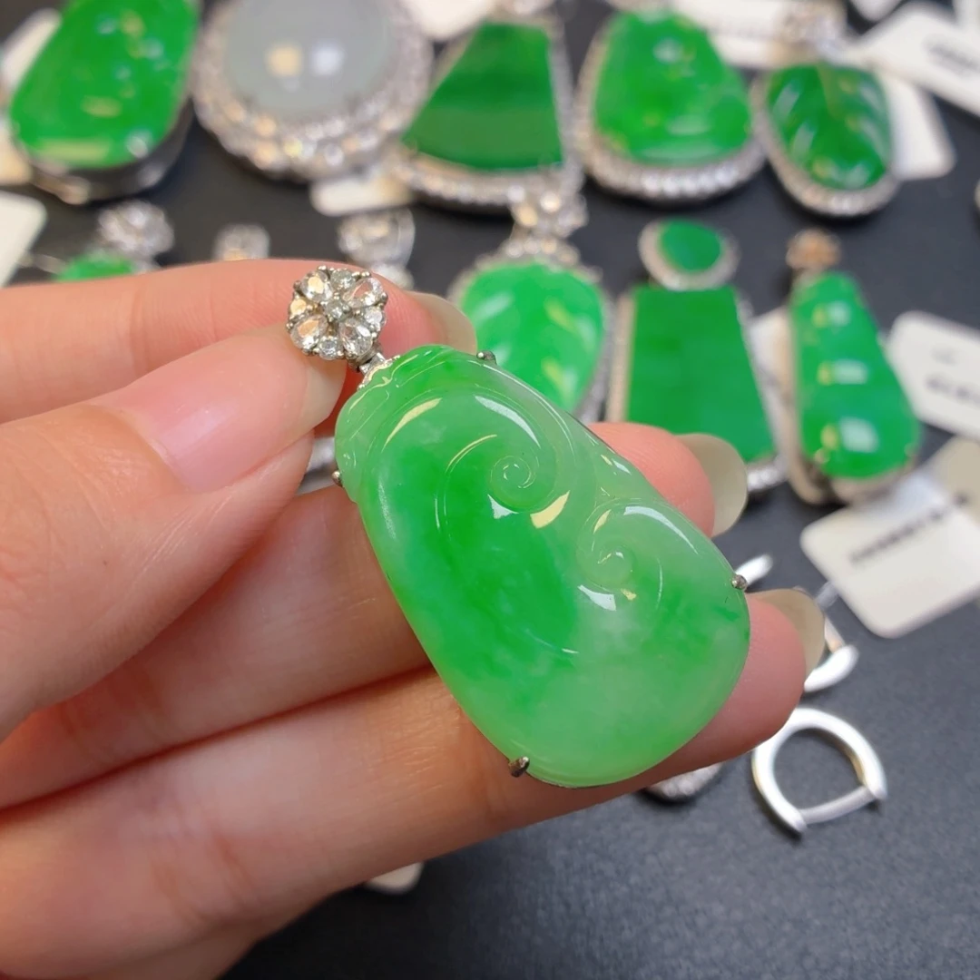 翡翠银S925镶嵌颈饰