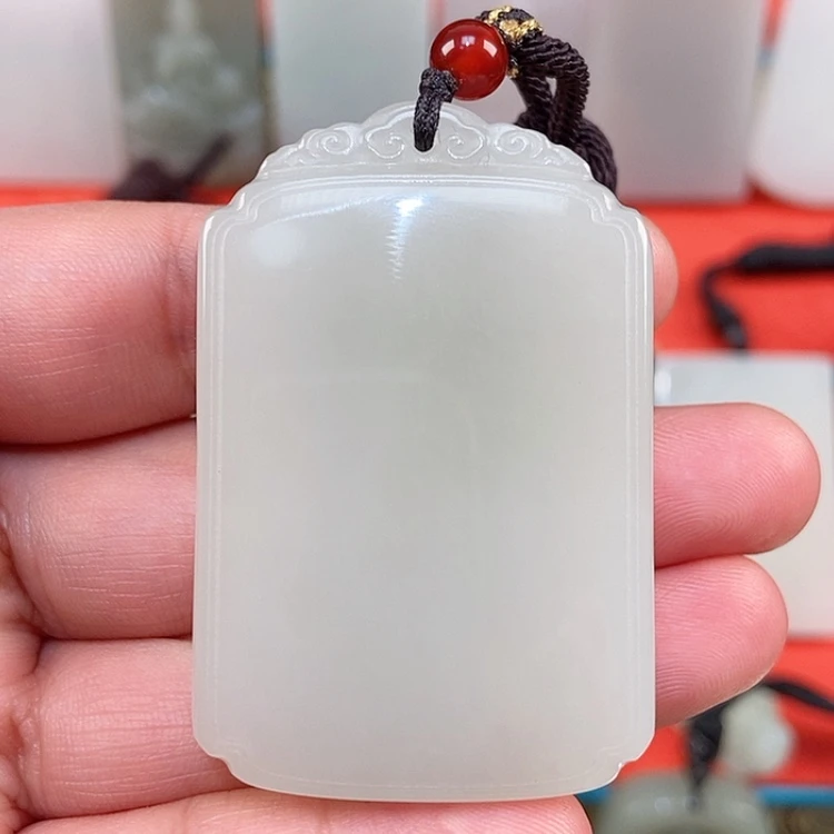 【闪购商品】颈饰未镶嵌和田玉