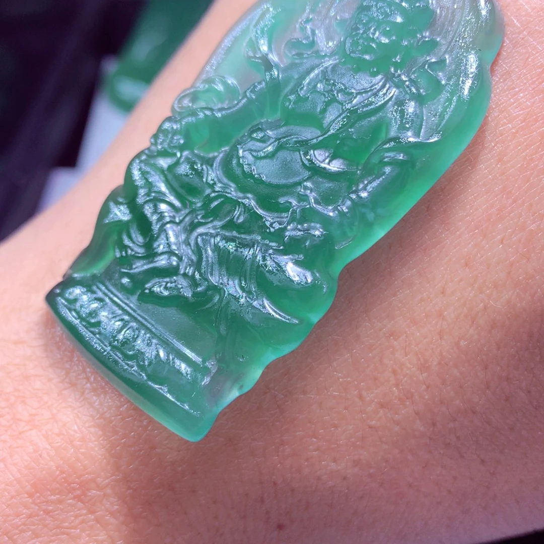 风***己定制翡翠未镶嵌天然翡翠A货毛货挂件