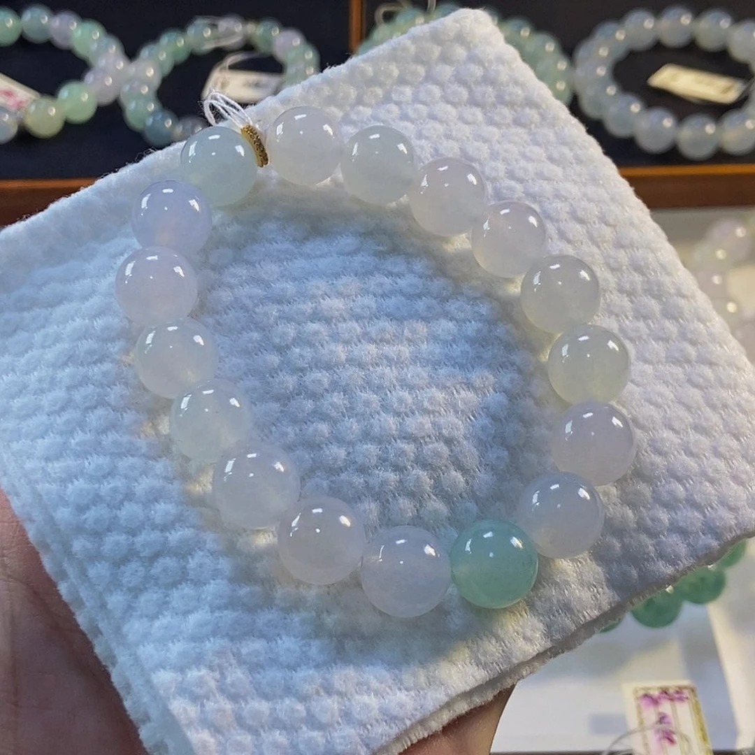 定制翡翠未镶嵌翡翠手串卡11.8