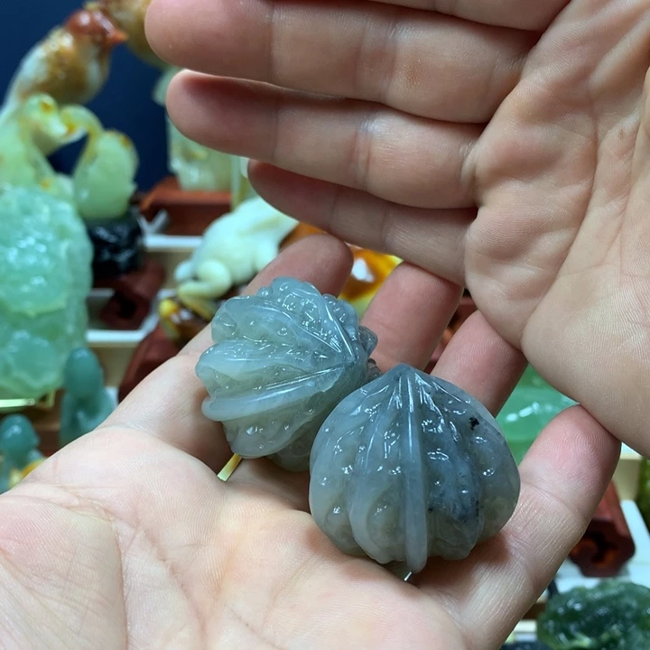 绿***伟蛇纹石玉未镶嵌手把