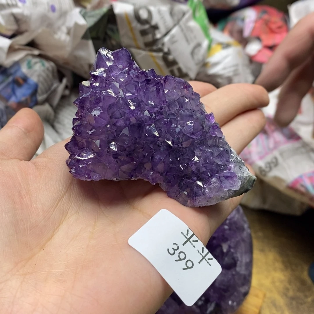 紫晶乌拉圭未镶嵌