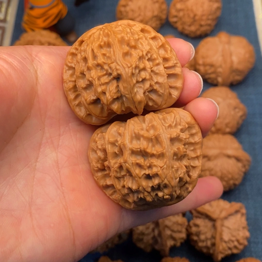 文玩核桃把件43白狮子