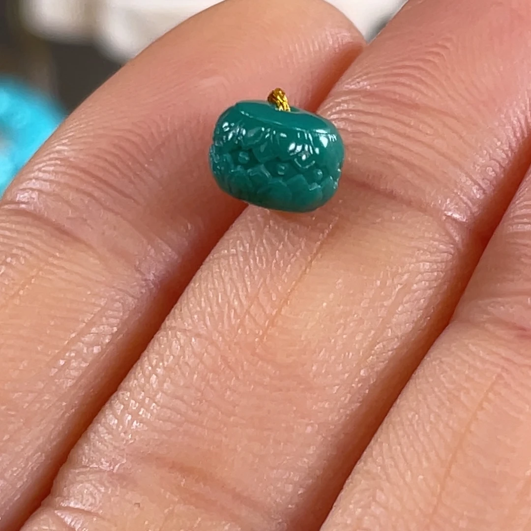 绿松石未镶嵌套链玉化绿并蒂莲7.7mm