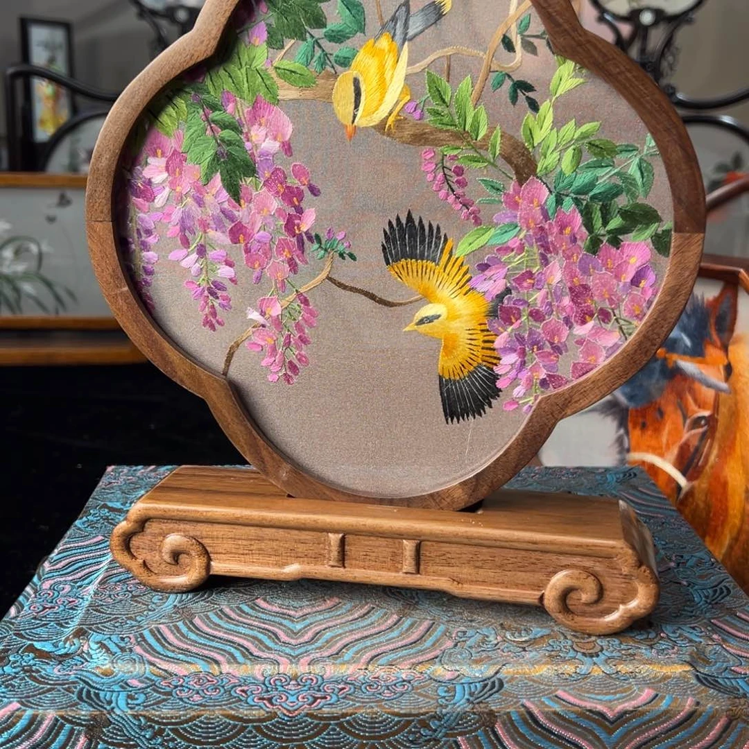 刺绣纯手工刺绣双面绣实木摆件