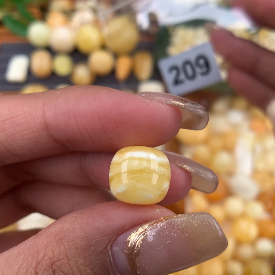 琥珀珠宝奇石未镶嵌11.6 一颗粉