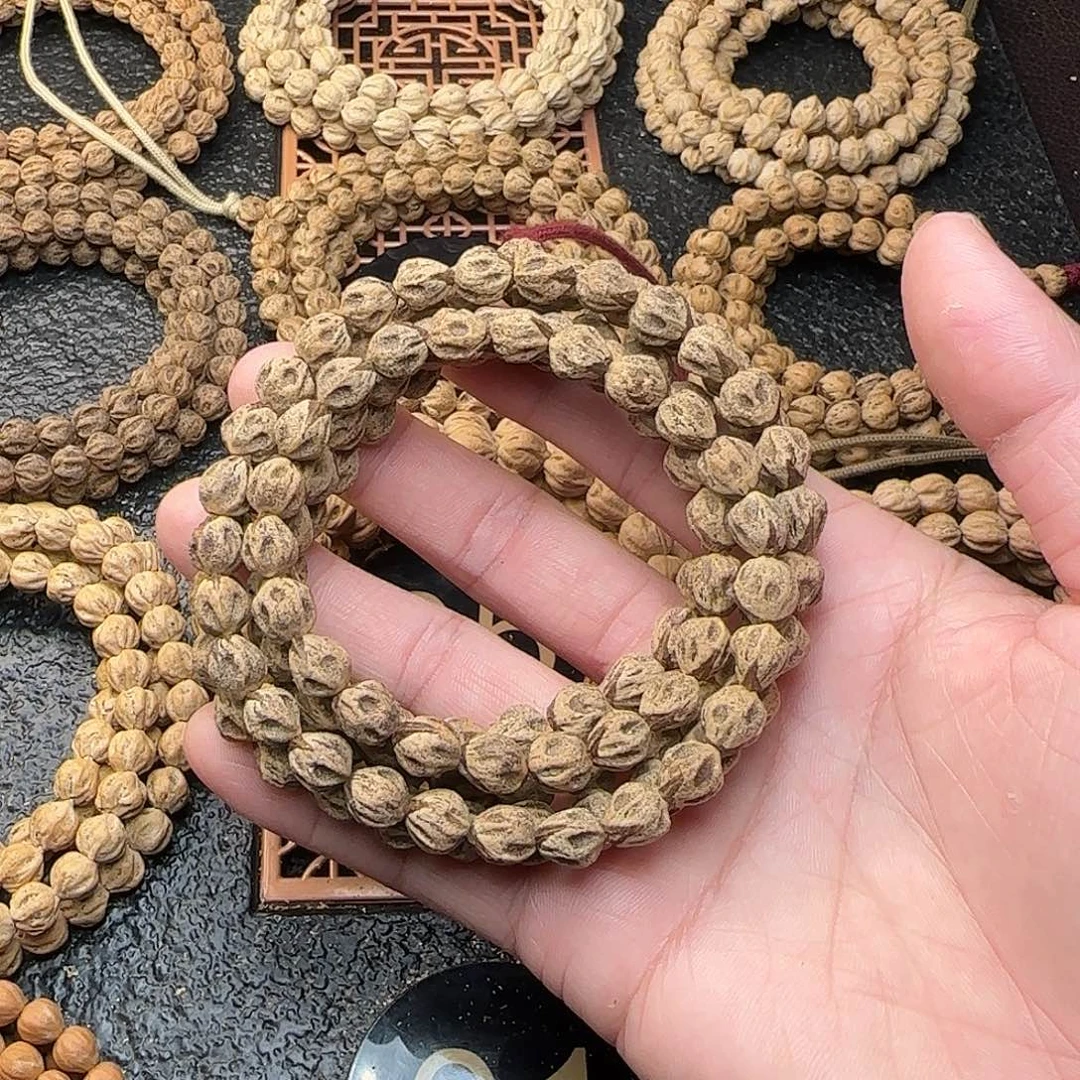 九***初柏香籽/百香籽吊坠