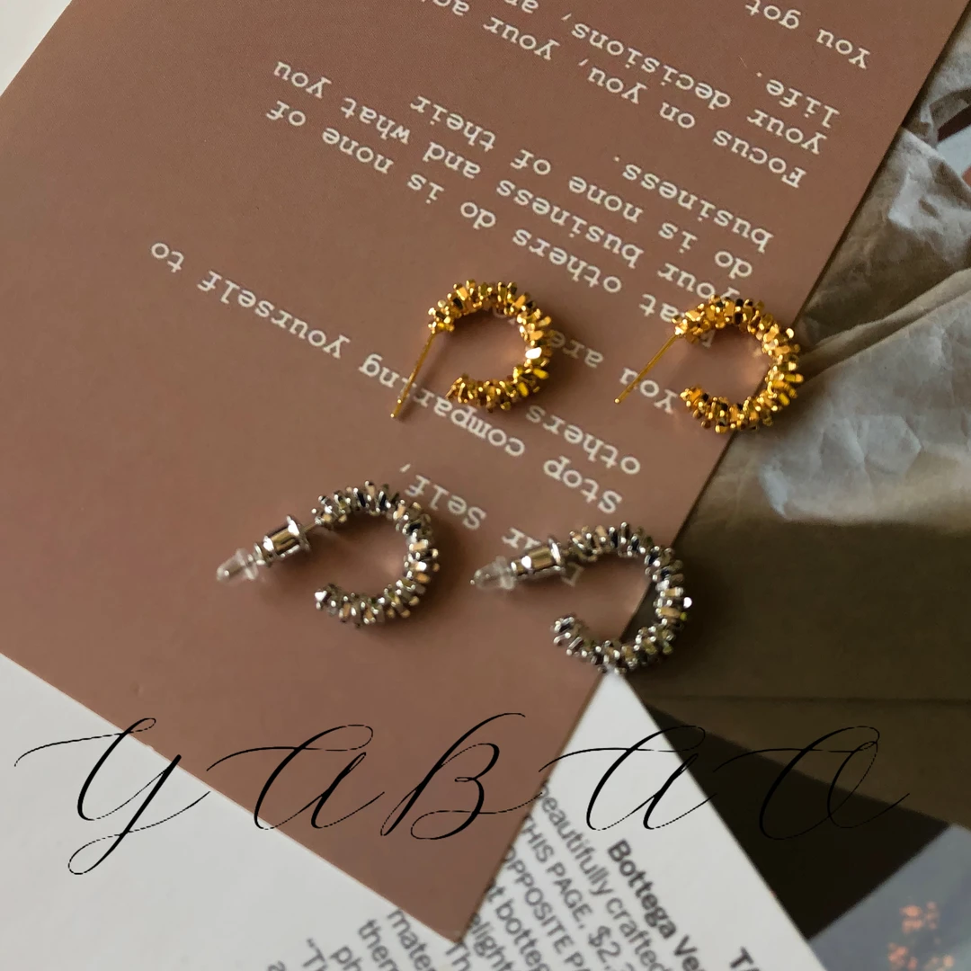 铜合金耳饰 碎银子耳环通勤极简高级感时尚百搭气质ins小巧素款