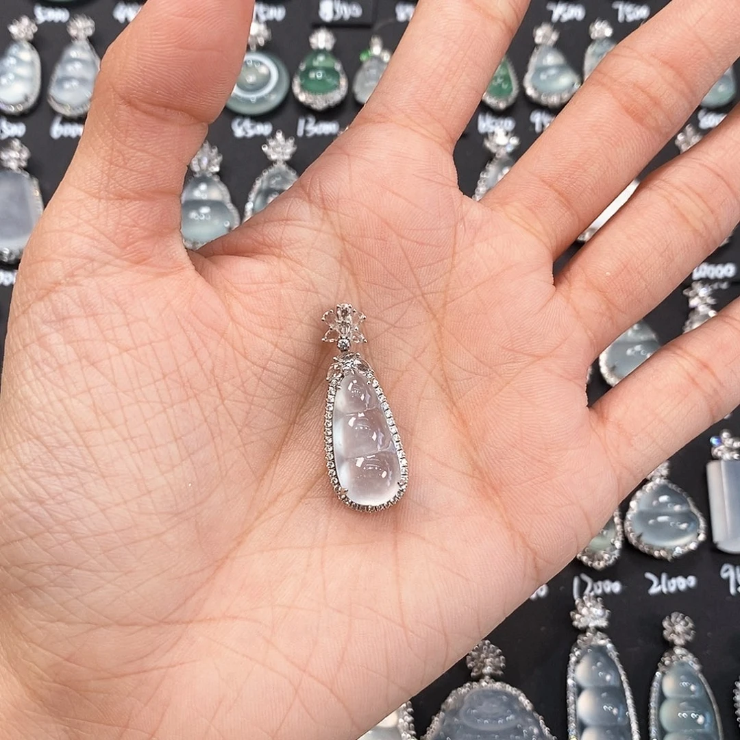 颈饰18K金镶嵌翡翠天然缅甸A货翡翠福豆