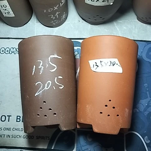 红泥紫泥大笔筒两个