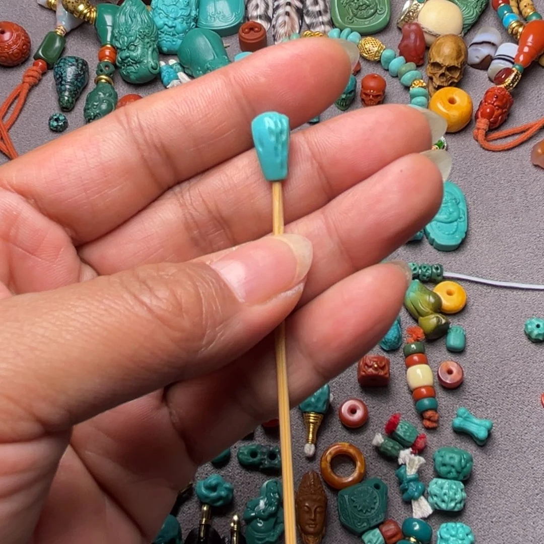 绿松石三通未镶嵌