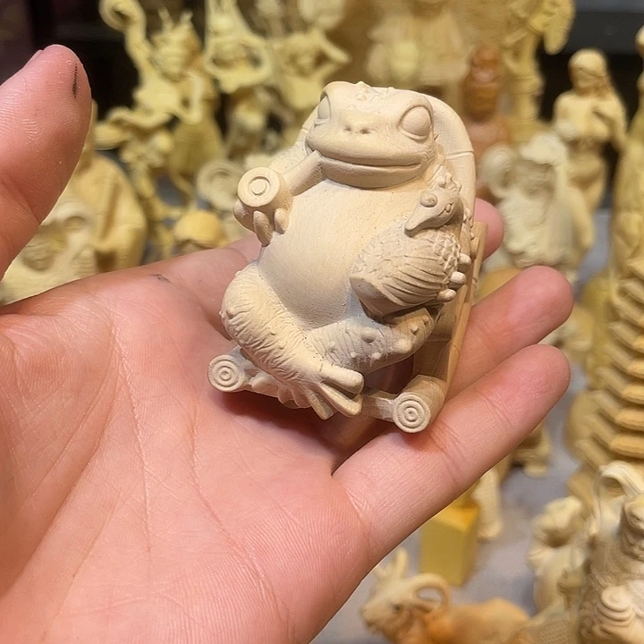 黄杨木小叶瑕疵蛤蟆