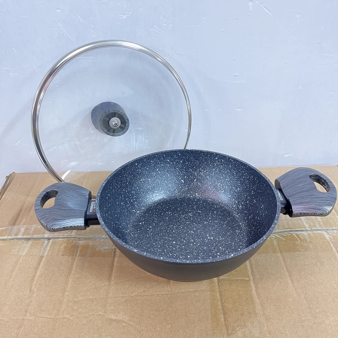 20cm双耳不粘海鲜锅  品牌尾单介意勿拍【发一】