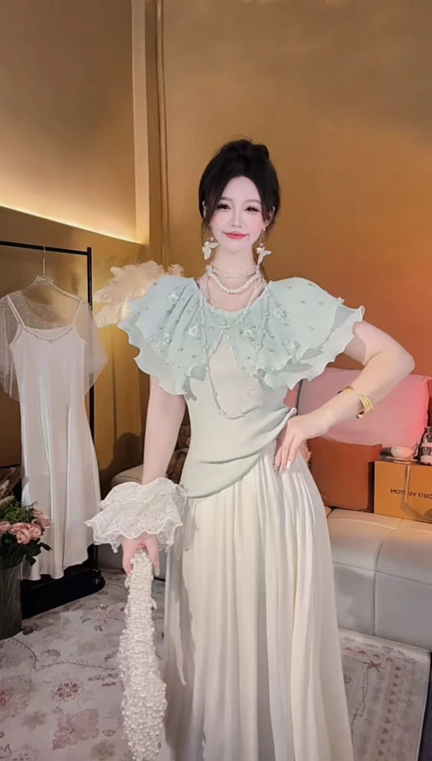 【崔】D0159 小众荷叶边针织衬衫女夏季新款性感一字领露肩短款上衣