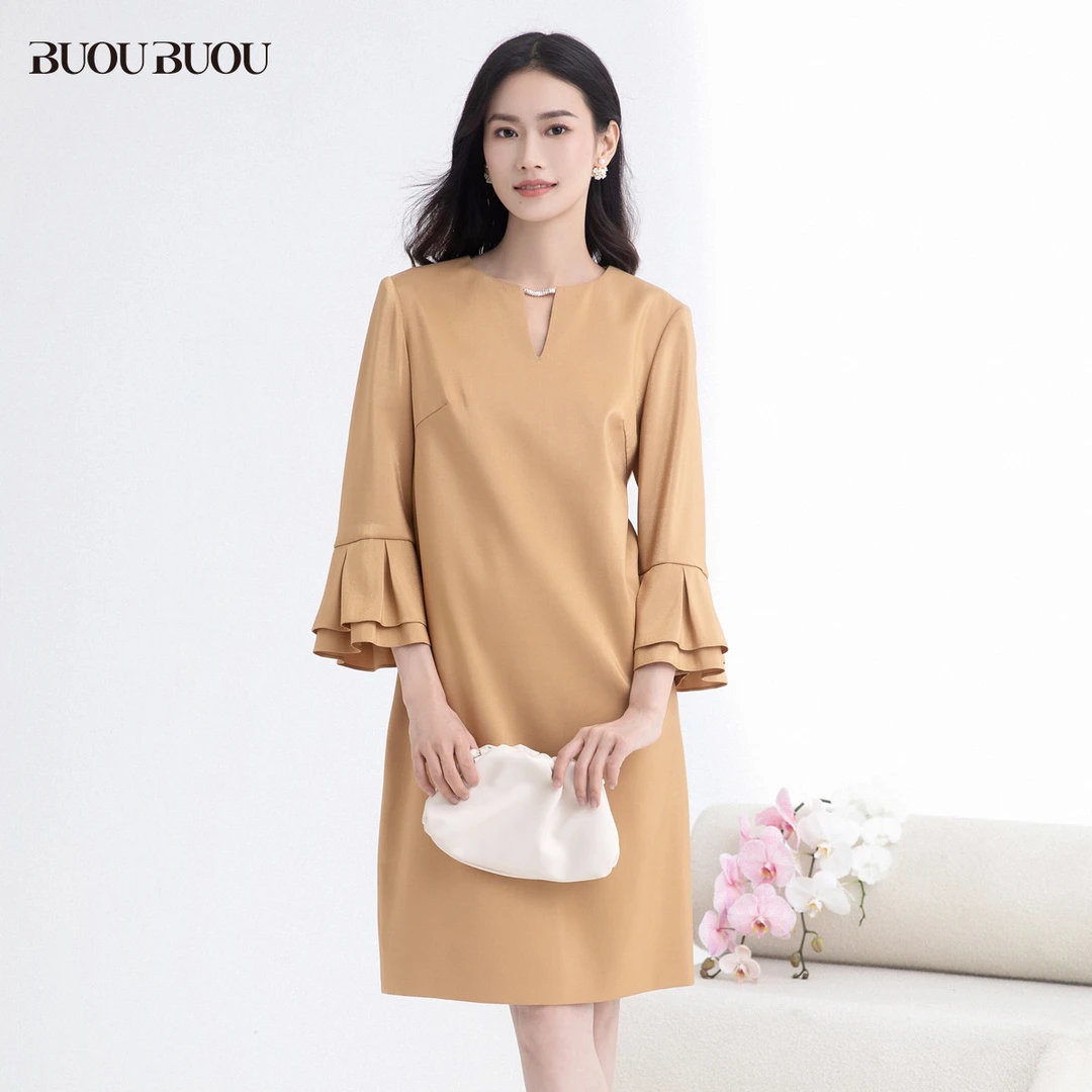 【粉丝福利】BuouBuou水滴领装饰拼接喇叭袖连衣裙女裙子BJ3G211