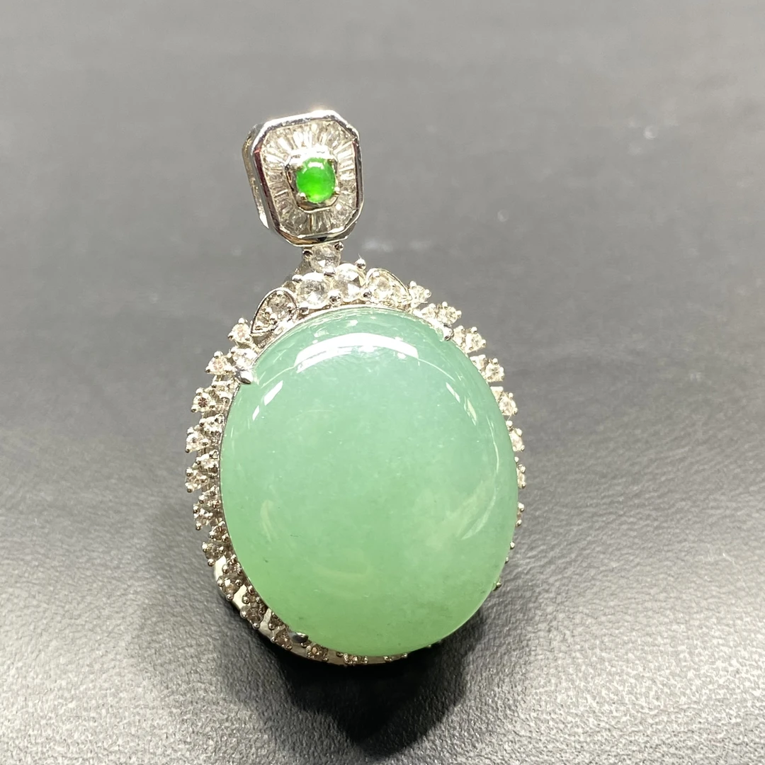 68天然缅甸翡翠A货18k蛋面吊坠/000128/上海嘉禾拍卖