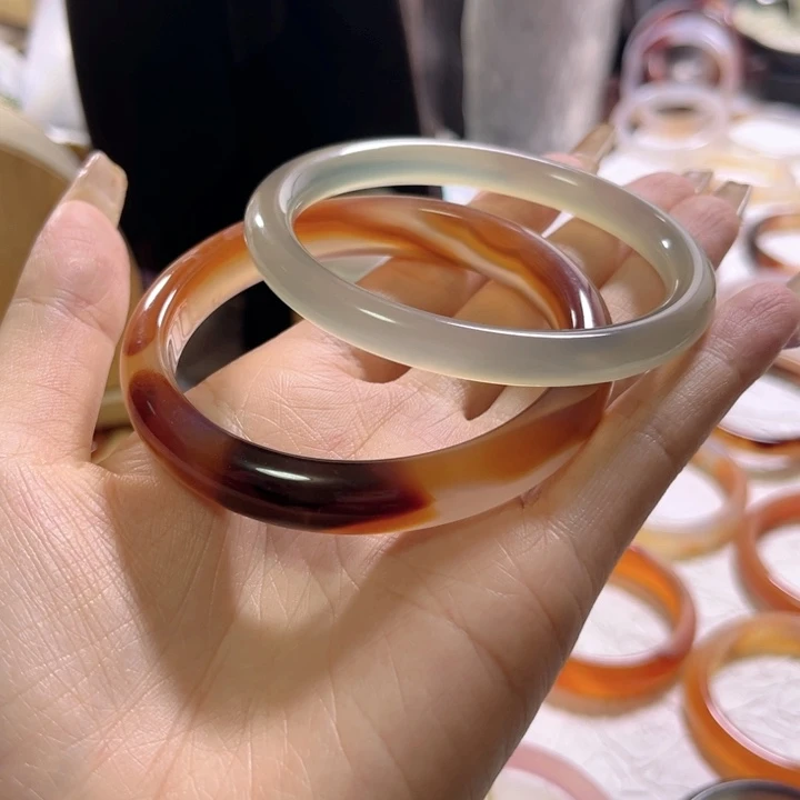 玛瑙/玉髓手镯未镶嵌